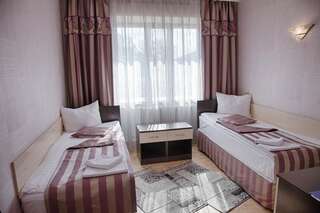 Отель SHANYRAK Shortandy Улучшенный двухместный номер с 2 отдельными кроватями-1